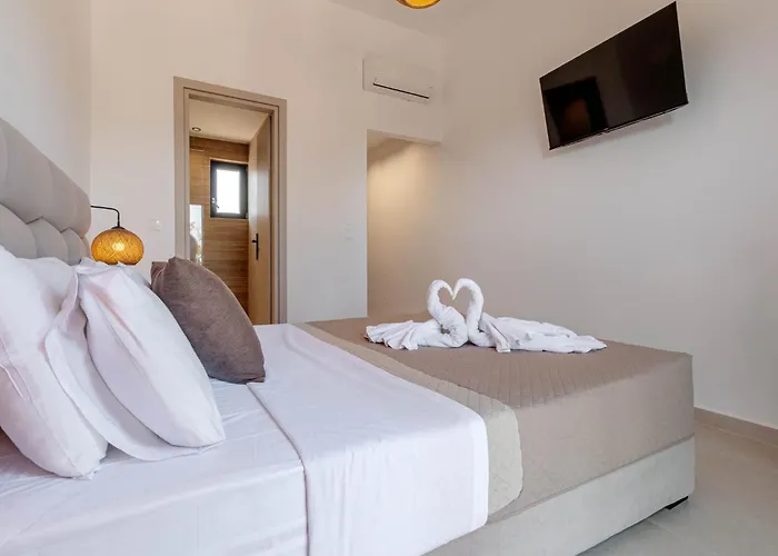 Ionian Arches جوفيا