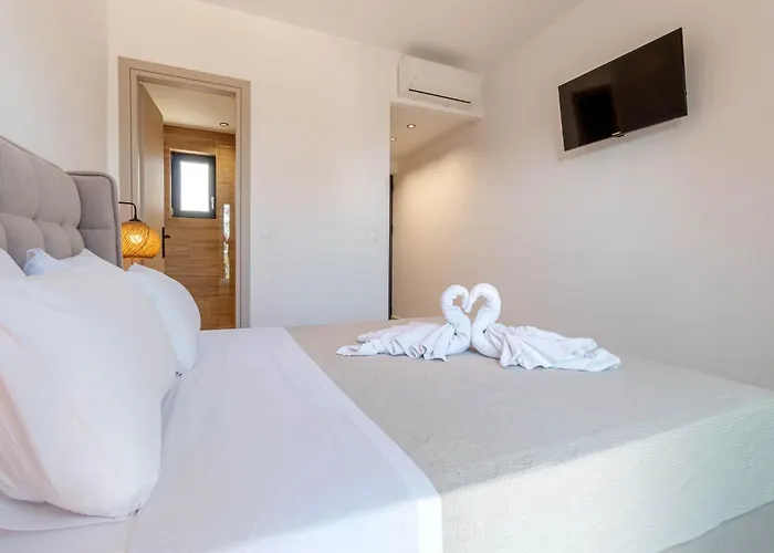Ionian Arches 3* Gouvia