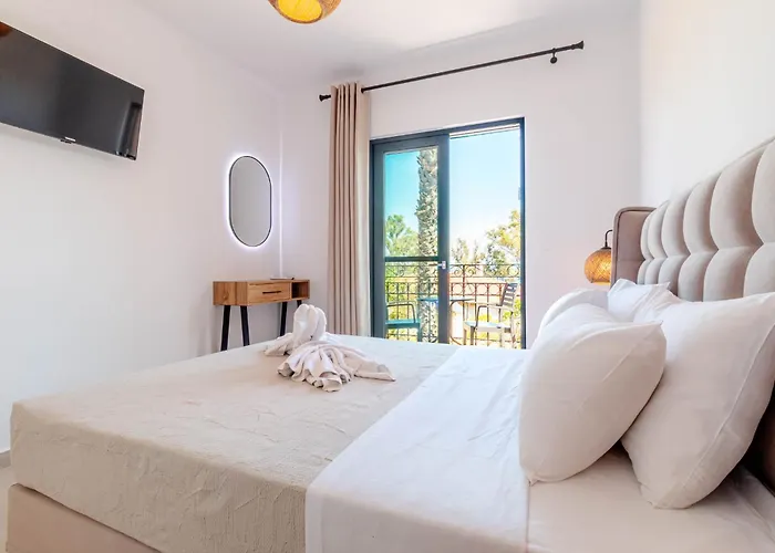 Ionian Arches فندق جوفيا