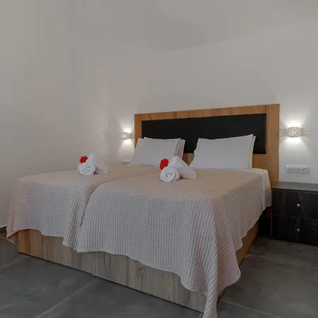 Ionian Arches 3* גאוביה