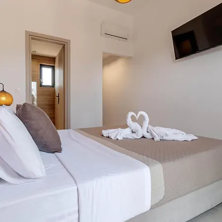 Ionian Arches גאוביה