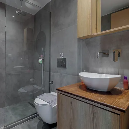 Ionian Arches מלון 3*